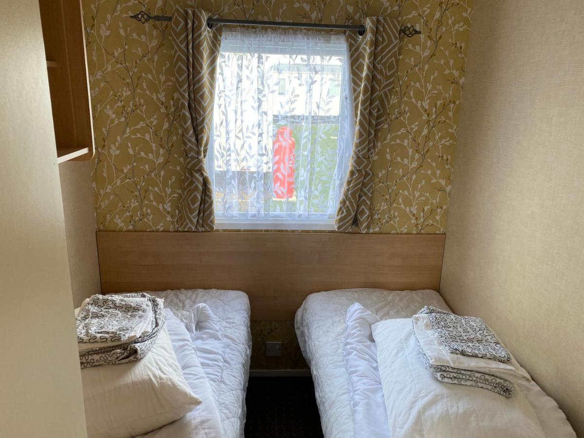 3 Bedroom 8 Berth Standard Basic Caravans With Hot Tub,Mountain Bikes Tattershall Zewnętrze zdjęcie