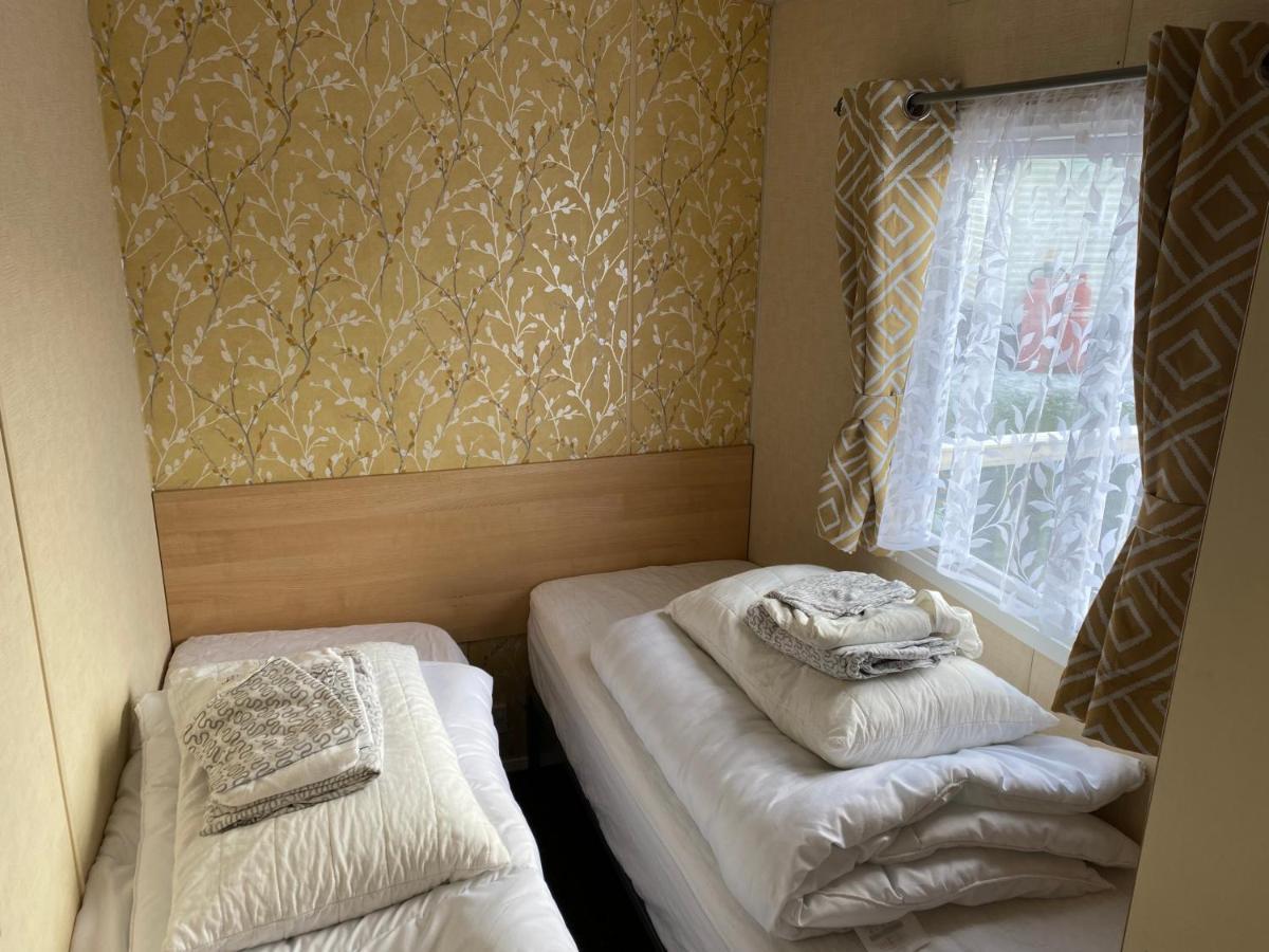 3 Bedroom 8 Berth Standard Basic Caravans With Hot Tub,Mountain Bikes Tattershall Zewnętrze zdjęcie